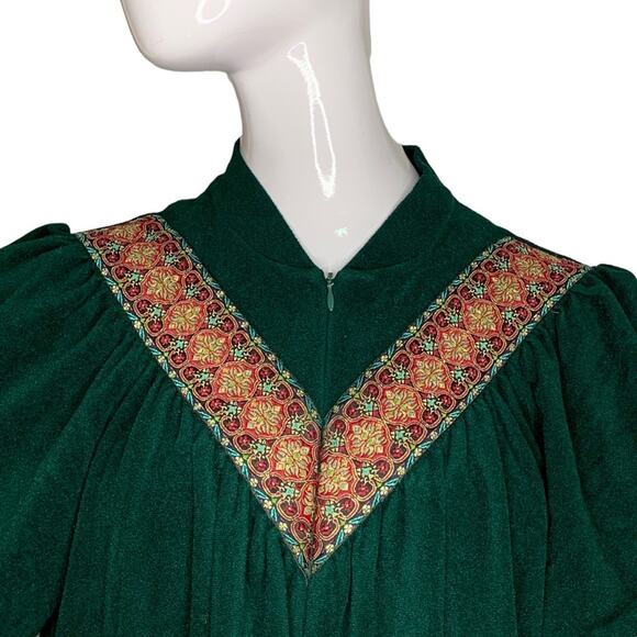 Vanity Fair Vintage Nightgown Maxi Long Sleeve Green Velour Side Pockets Size S - Picture 2 of 8